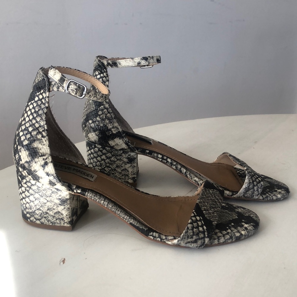 Steve Madden Snakeskin Heels 🖤